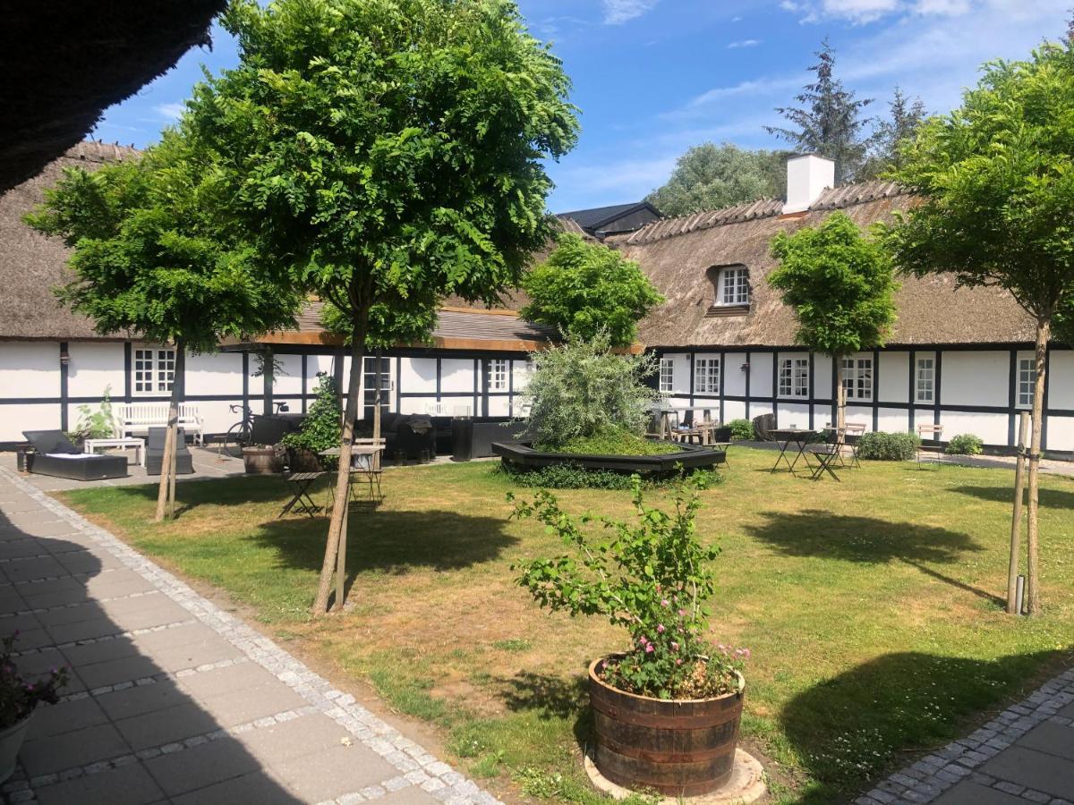 Slangerupgaard Bed and Breakfast Fakse Ladeplads Εξωτερικό φωτογραφία
