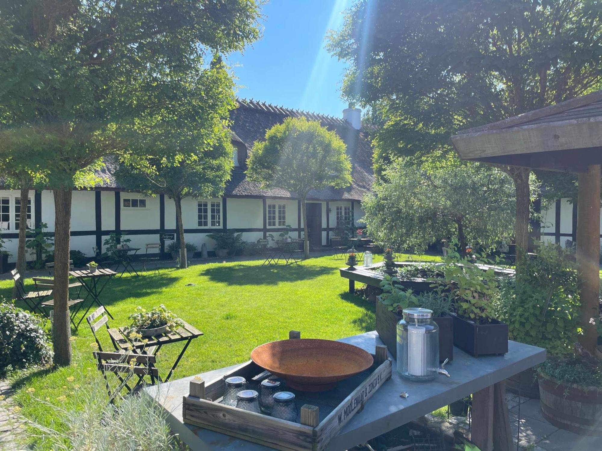 Slangerupgaard Bed and Breakfast Fakse Ladeplads Εξωτερικό φωτογραφία